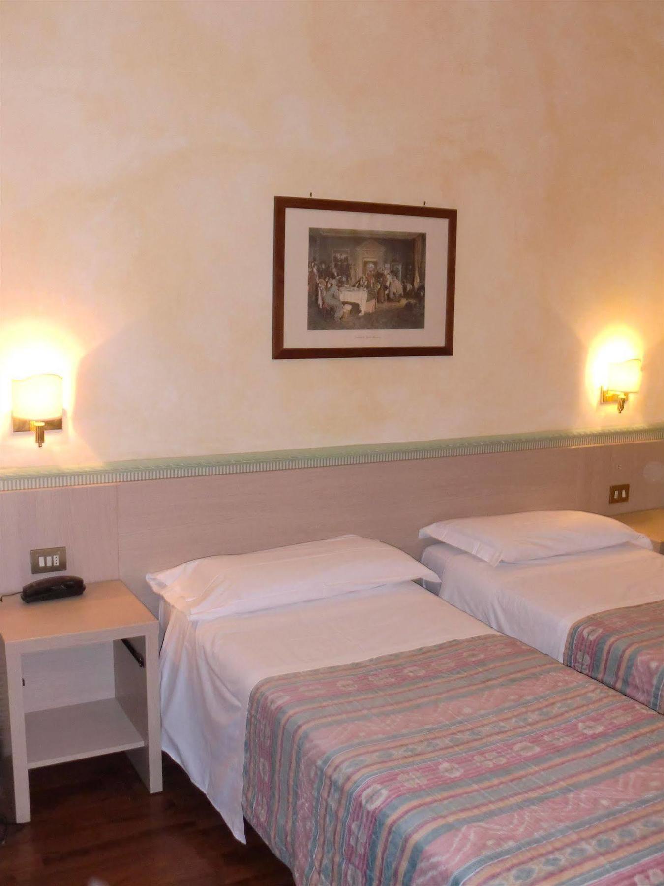 Hotel Numa Linea Roma